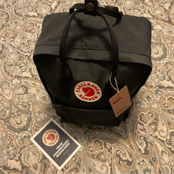 NWT FJALLRAVEN KANKEN Backpack Graphite main image 12